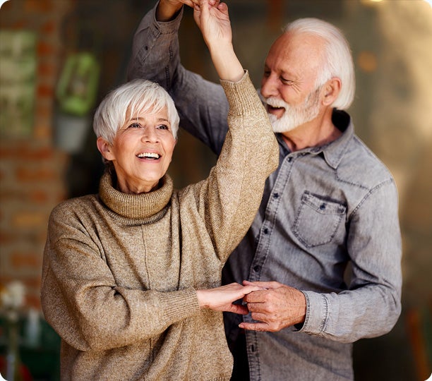 Frau und Mann tanzen